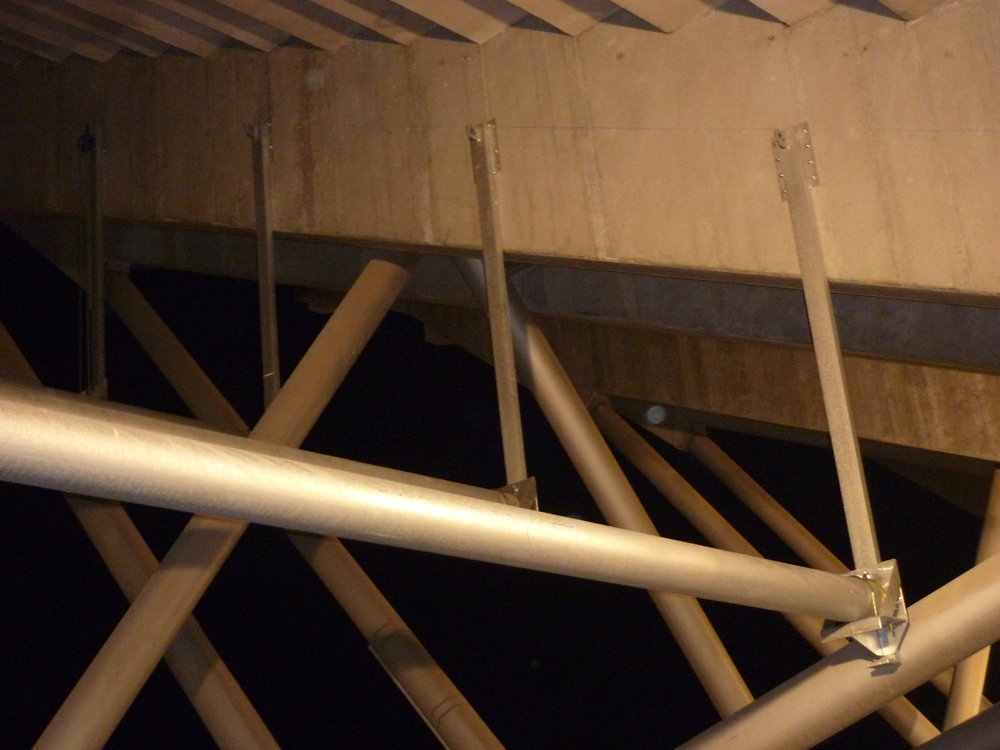 Futur point d'attache et de fixation de la futur charpente sous le virage sud.