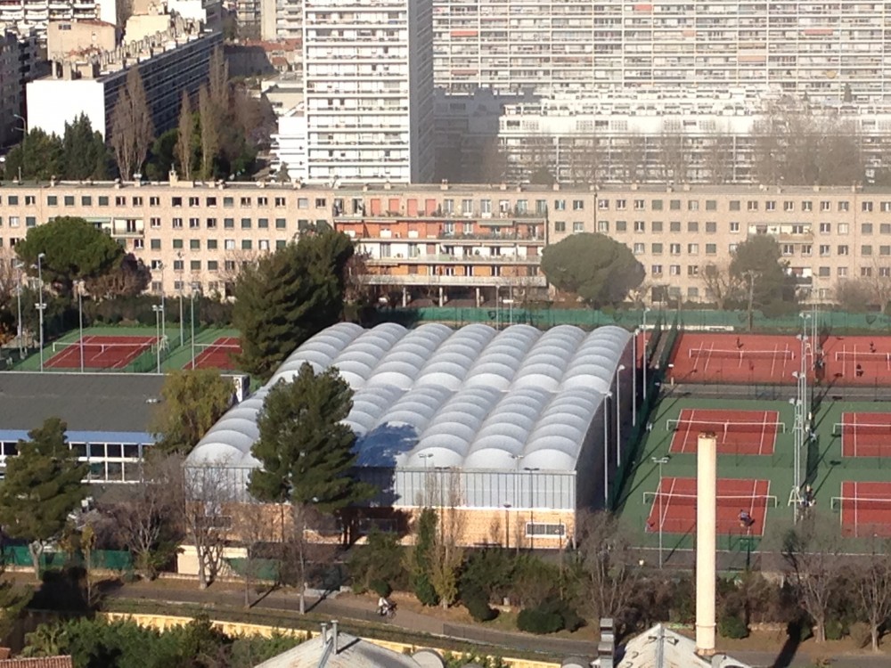 Petite vu de l'ASPTT on peu avoir une imagination a quoi resemblera le dessus du stade.