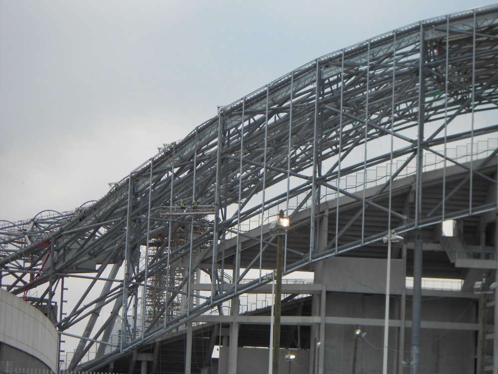 Pose des profilés coté Sud de la jupe de Ganay.