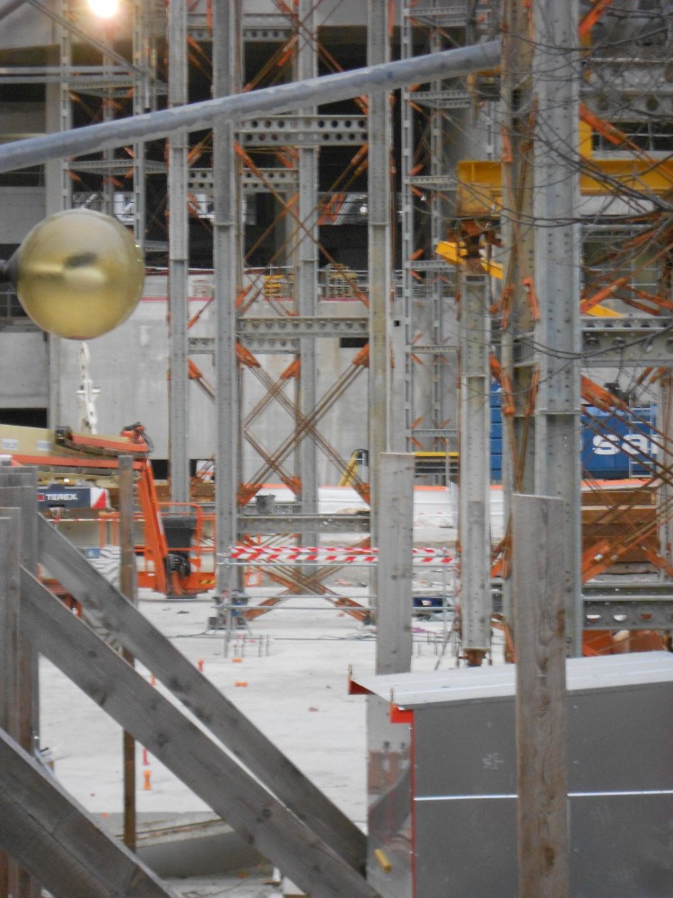 Pieds des stations de montage.