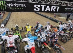 /images/euro2016/grand-stade-lille/supercross/supercross-paris-bercy-lille-stade-pierre-mauroy.jpg