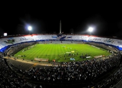 /images/fans/plus-grand-drapeau-stade.jpg