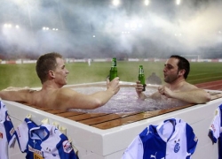 /images/fans/supporter-jacuzzi-1.jpg