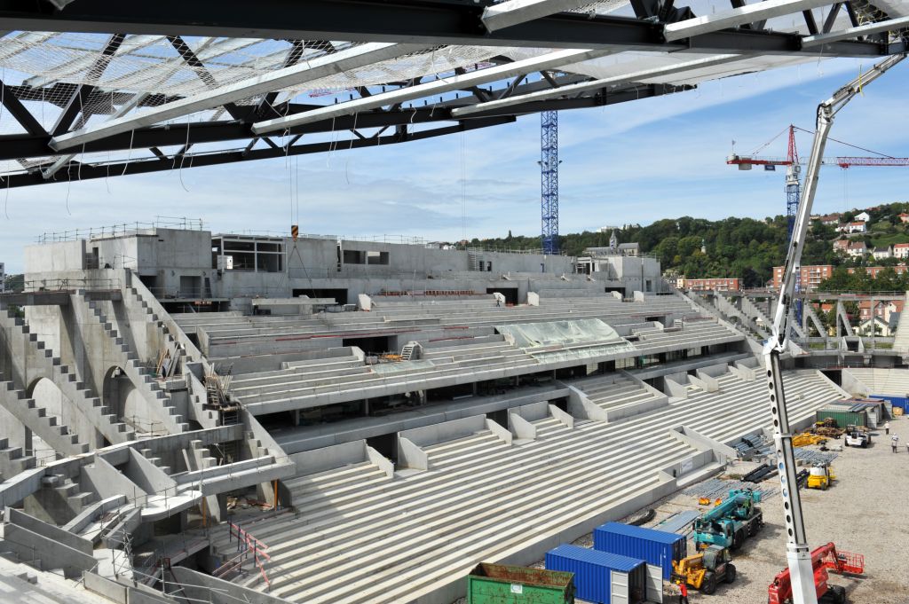 http://www.info-stades.fr/wp-content/uploads/2011/08/2011-08-16_Grand_Stade_PBoulen_118.jpg