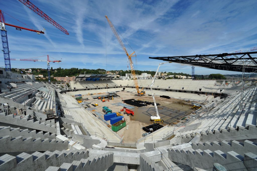 http://www.info-stades.fr/wp-content/uploads/2011/08/2011-08-16_Grand_Stade_PBoulen_142.jpg