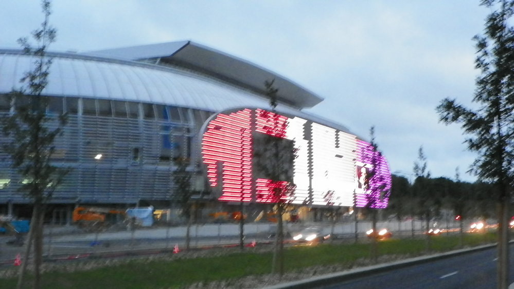 Celle là est floue, mais c'est pour dire qu'à l'occasion, bleu-blanc-rouge, ça devrait pouvoir se faire