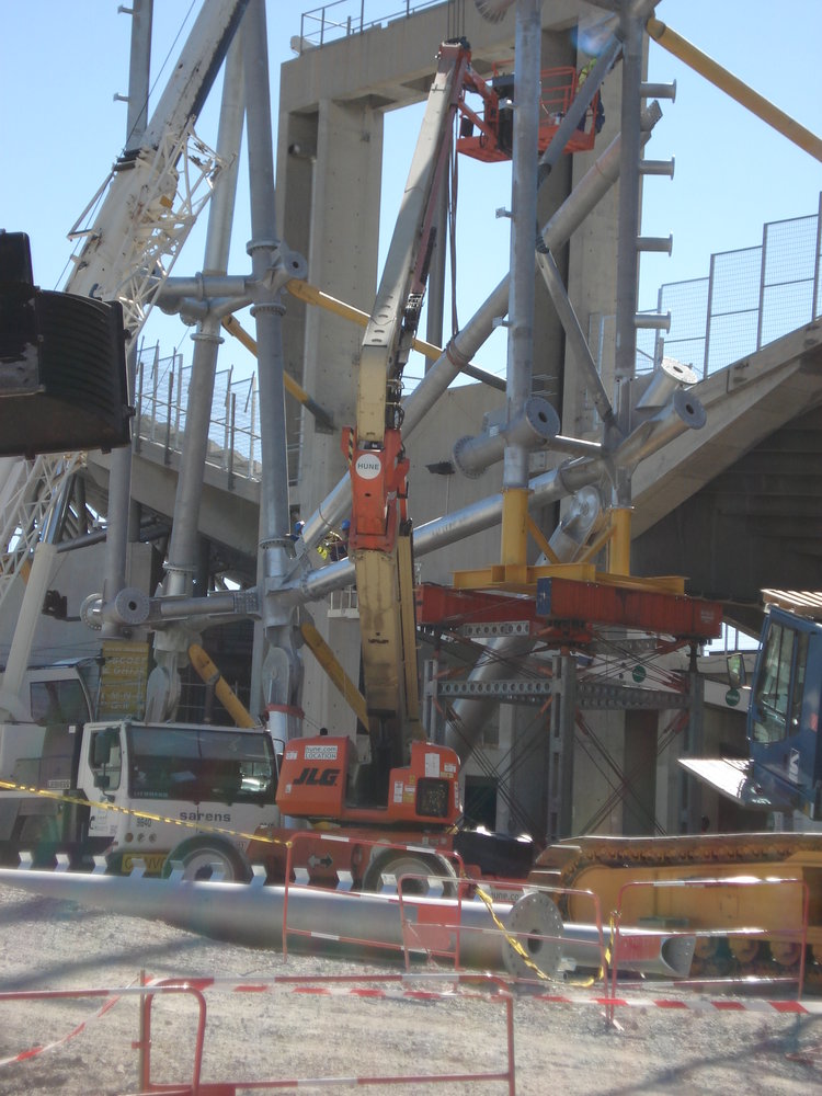 Pose de la deuxième radiale (zoom) ...