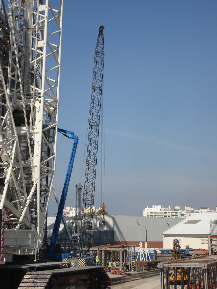Levage sur le Parvis des futur palée interne