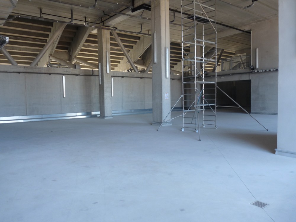 Déambulatoire qui pourra servir occasionnellement de hall d'expo