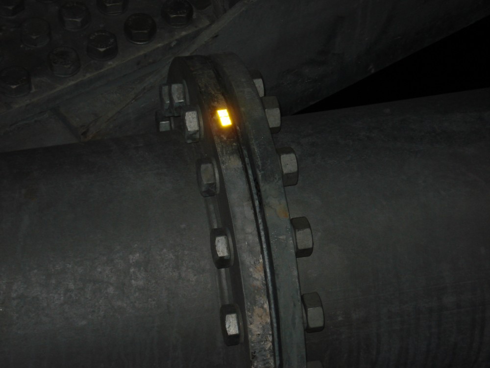 Marquage sur la bride.