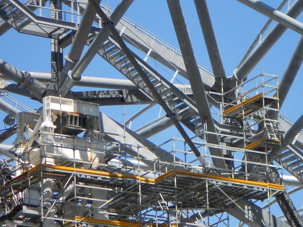 Vu de l'acces aux passerelles techniques (provisoire).