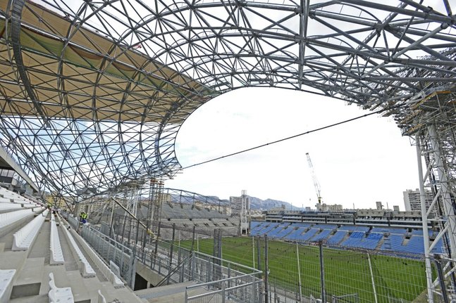 Les-travaux-du-stade-Velodrome-ont-bien-avance_w647.jpeg