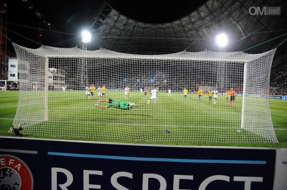 Jordan Ayew réduit le score sur un penalty obtenu par son frère (90e+3)
