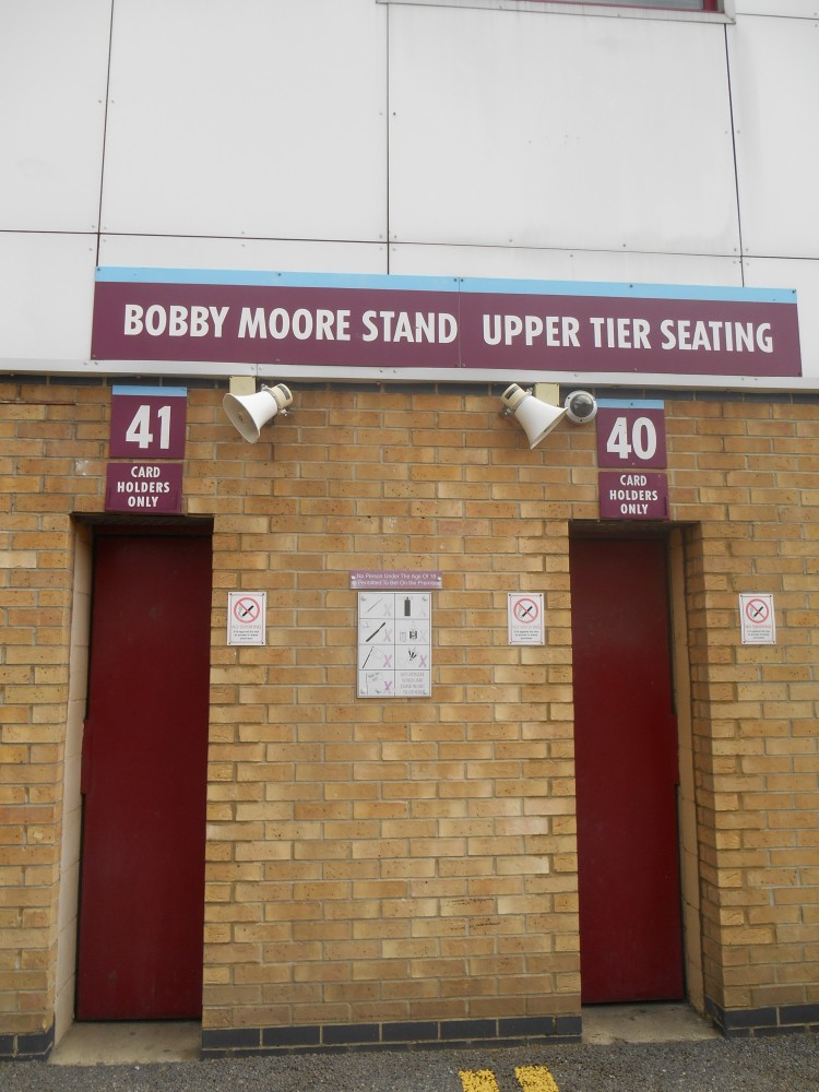 l'entrée par laquelle je suis passé