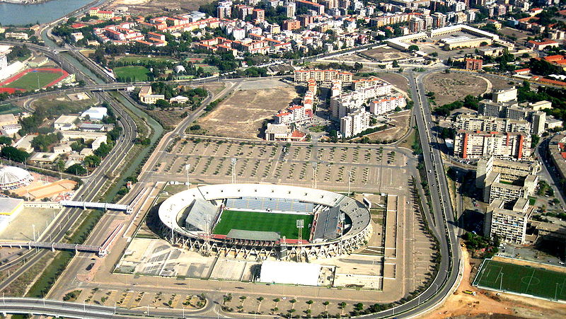 Stadio_Sant'Elia_-Cagliari_1_IHaveNoLegs.jpg