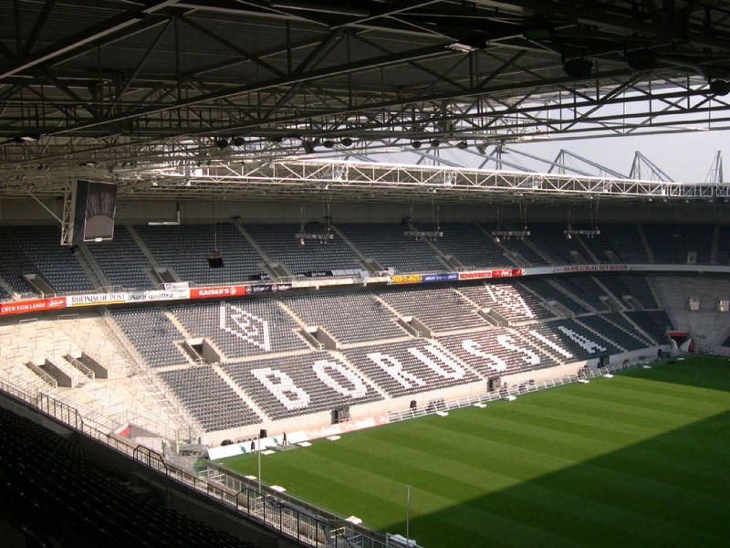 Borussia-Park4.jpg