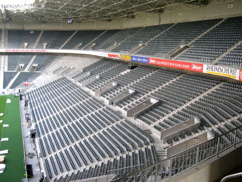 Borussia-Park8.jpg