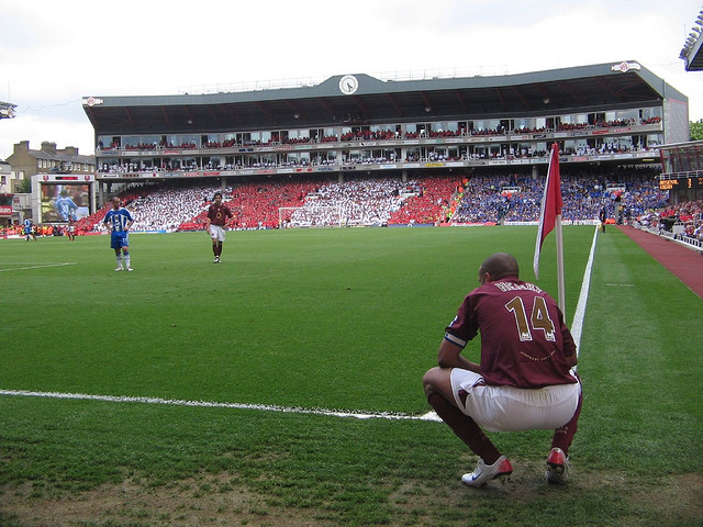 The_last_ever_game_at_Highbury.jpg