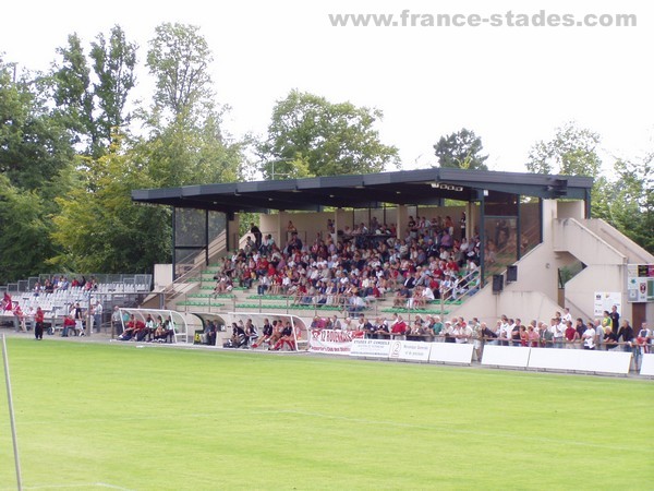 Tribune Honneur + Place assise + Buvette.JPG