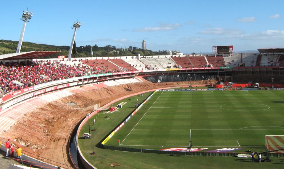 Porto Alegre (Estadio Beira Rio) 2.jpg