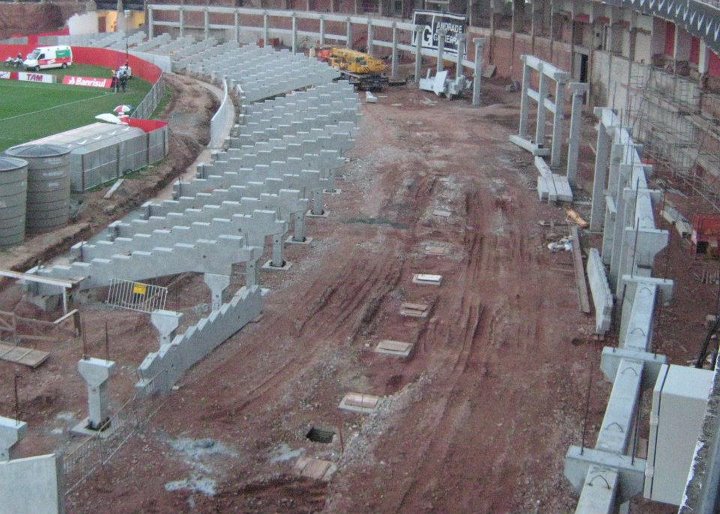 Porto Alegre (Estadio Beira Rio) 2.jpg