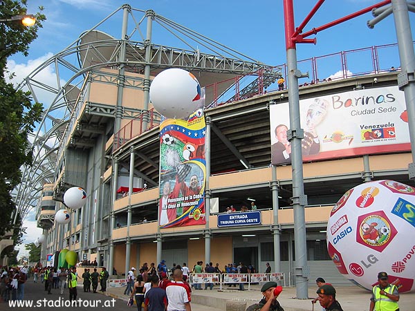 Estadio_Agustin_Tovar_la_Carolina,_Barinas8.jpg