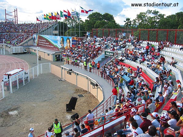 Estadio_Agustin_Tovar_la_Carolina,_Barinas5.jpg