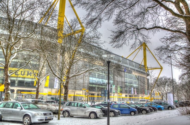 Dortmund Westfalenstadion 2.jpg