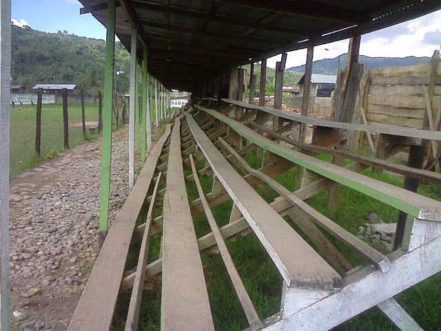 EStadio municipal Ruben Sara Castilla 4.jpg