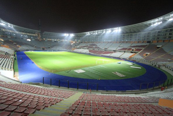 Estadio Nacional de Lima 1.jpg