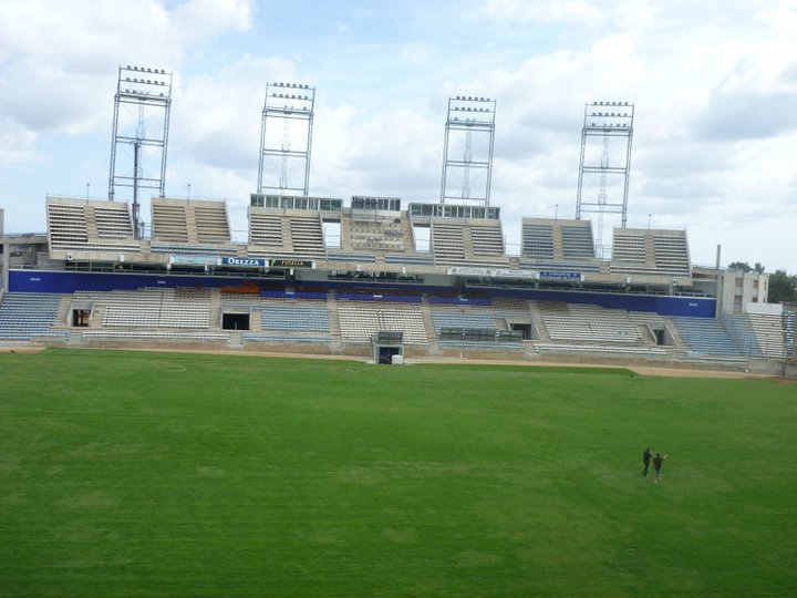 281726_10150240147696883_702306882_7784146_1374126_n camperemu.jpg