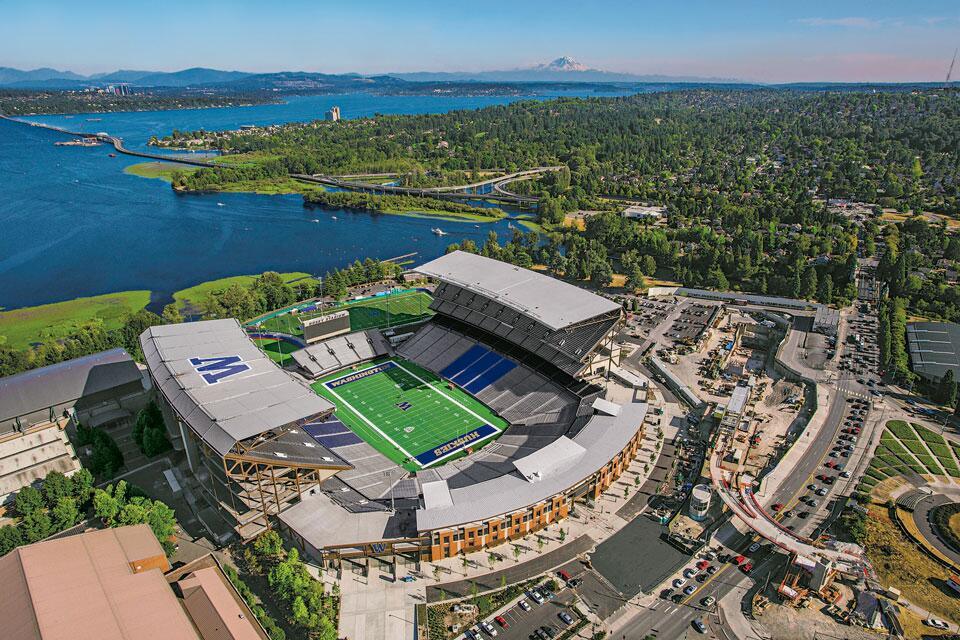 Seattle (Husky Stadium) 3.jpg