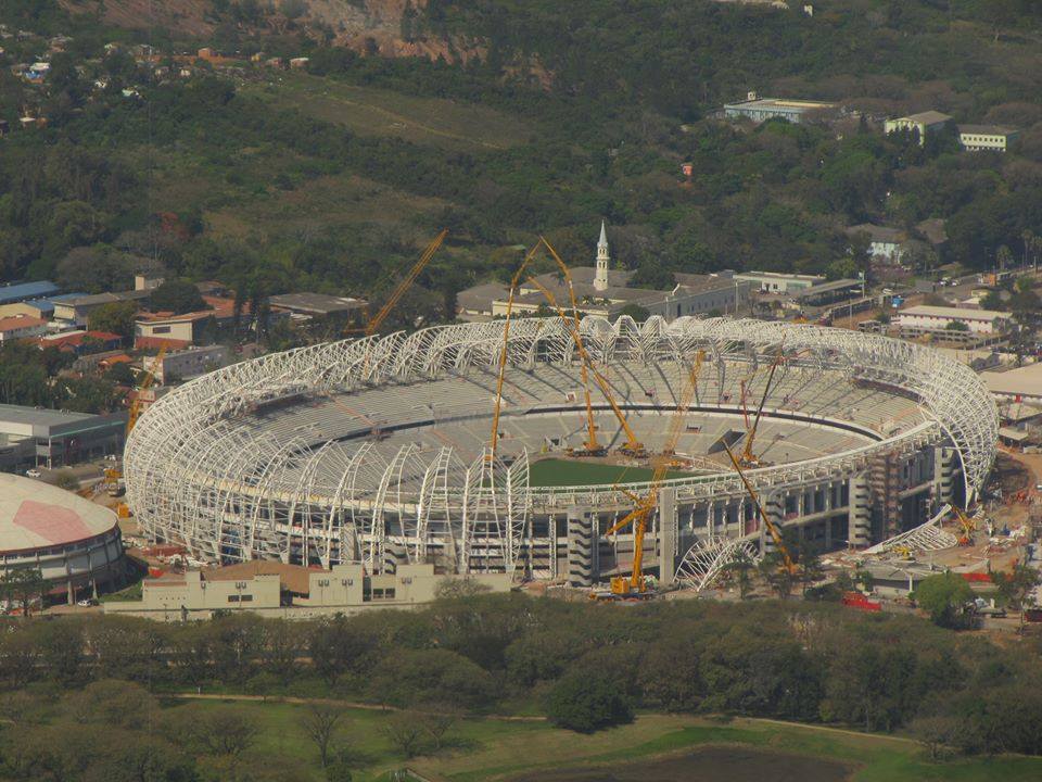 Porto Alegre (Estadio Beira Rio) 2.jpg
