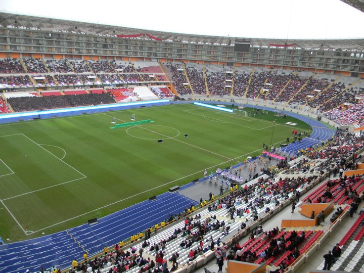 Estadio Nacional Lima 8_migöl.jpg