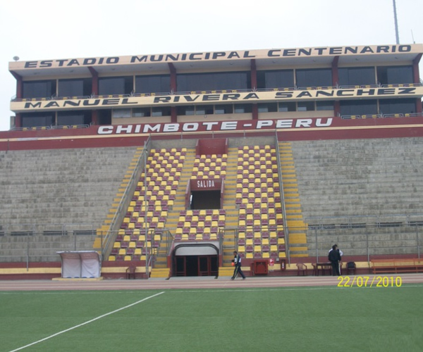 Estadio Chimbote 6.jpg