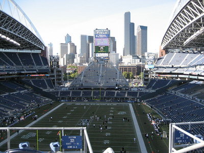 800px-Seahawks-4thPreseason-game034.jpg