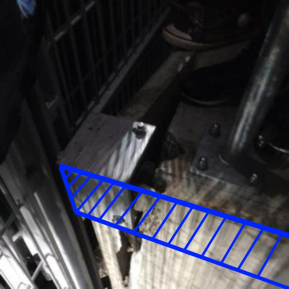 fixation grille.jpg