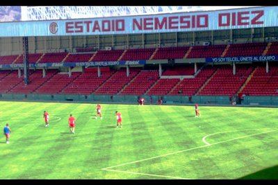 entrenamiento-de-indios-en-el-estadio-nemesio-diez.jpg