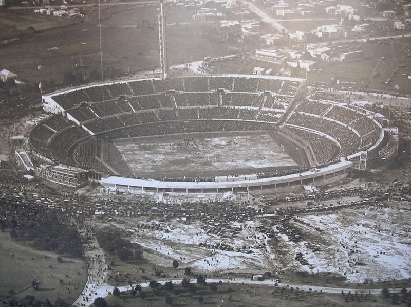 Estadio Centenario_Old.jpg