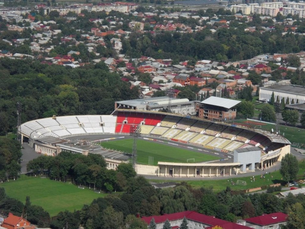 Vladikavkaz (stade actuel).jpg