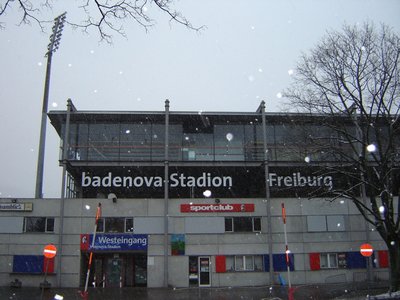 Badenova-Stadion_Außenansicht.JPG