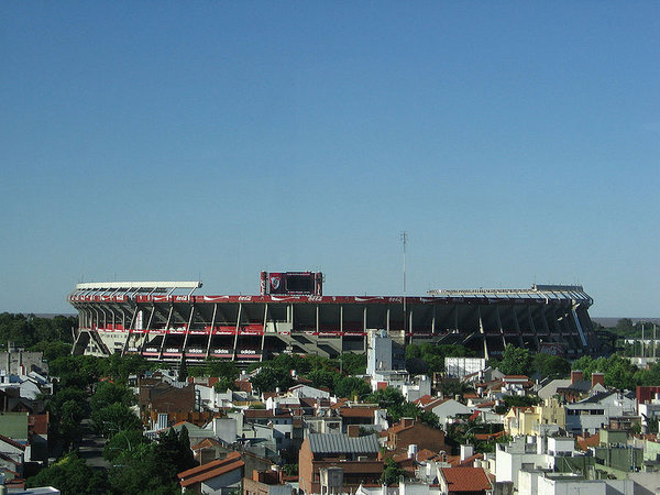 800px-Estadio_Monumental.jpg