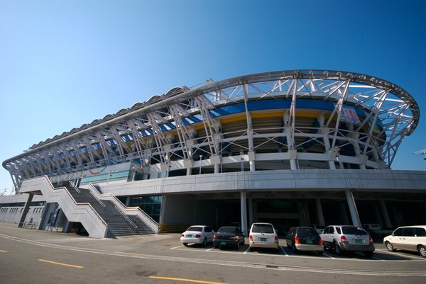 Daejeon_World_Cup_Stadium.jpg