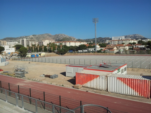 Stade Delort/stockage/parking / 20120731_181618 (640x480).jpg 20120731_181618 (640x480).jpg